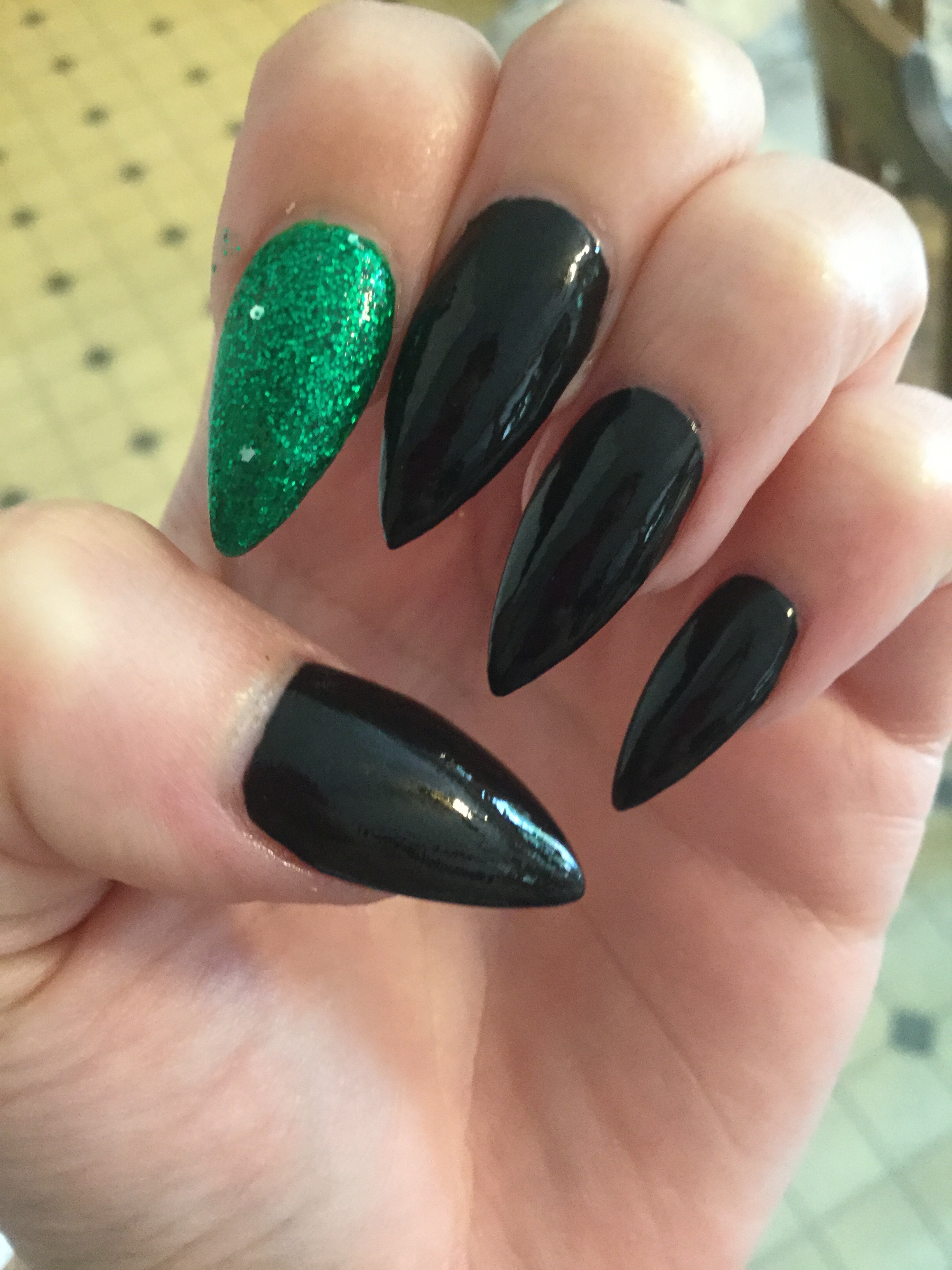 nailss