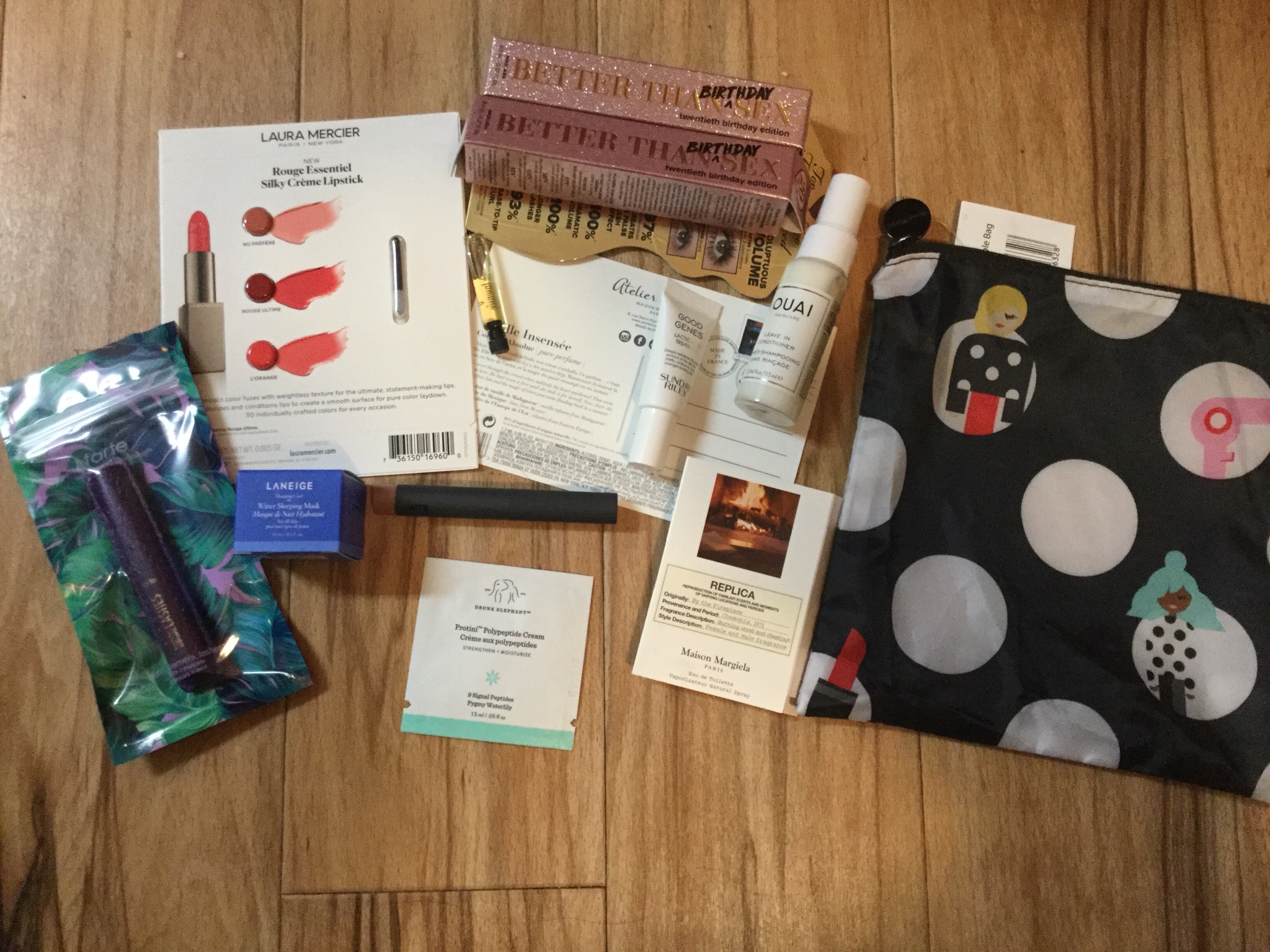 FAF9E6B0-FFF9-4759-ACC7-E6C8DABB021B