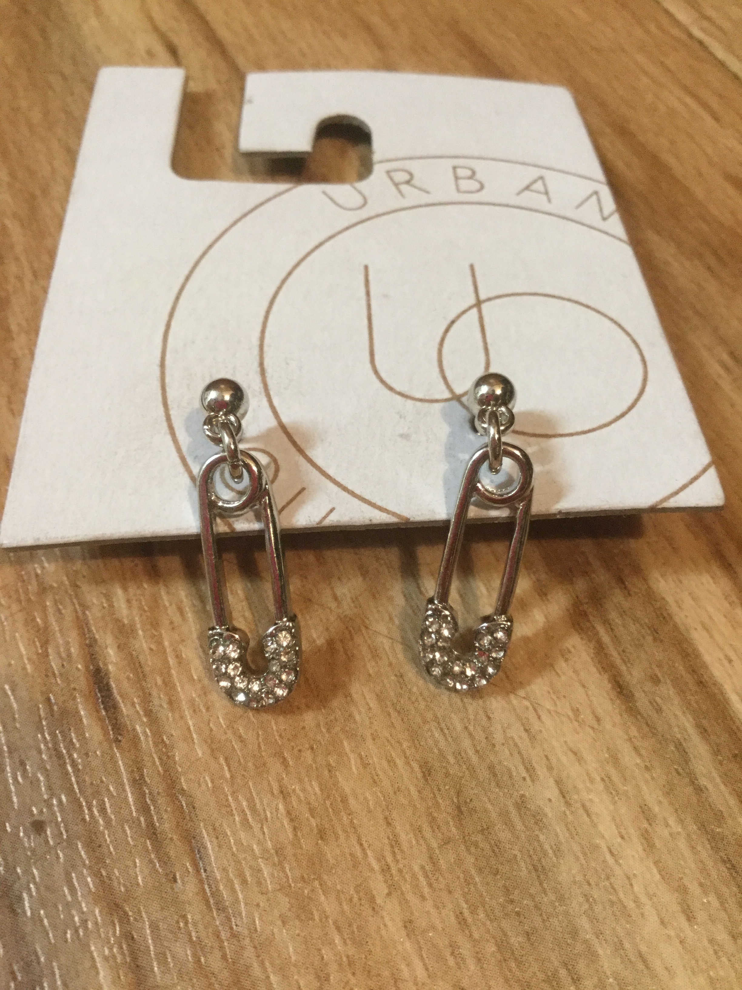 150D7D99-1F68-428B-98CF-6123912D1D6E